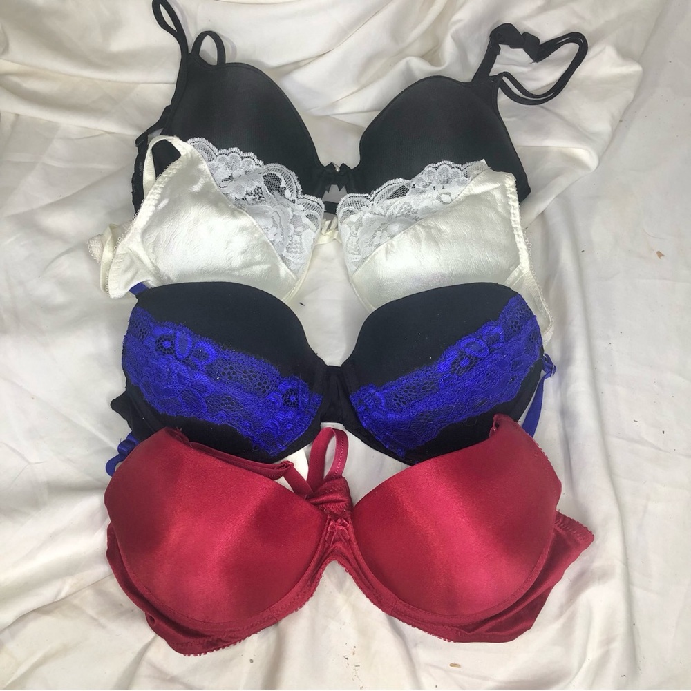 36B Lot Women’s Lace-Trim Push-Up Bras- Red, White, Blue, Black